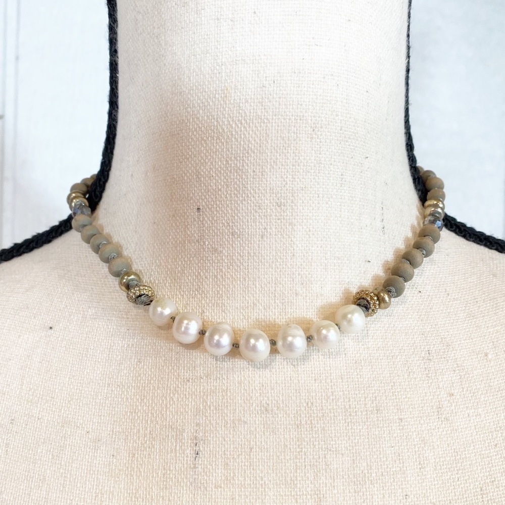White Bead and Gold Tone Choker Necklace Jewelry